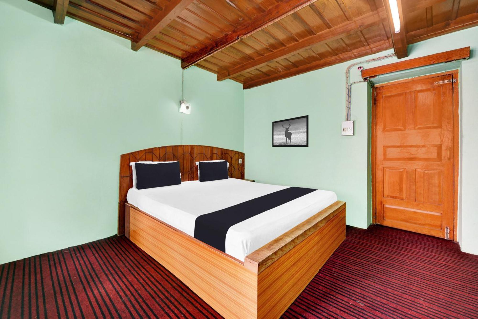 Hotel O Chaman Manāli Exteriör bild